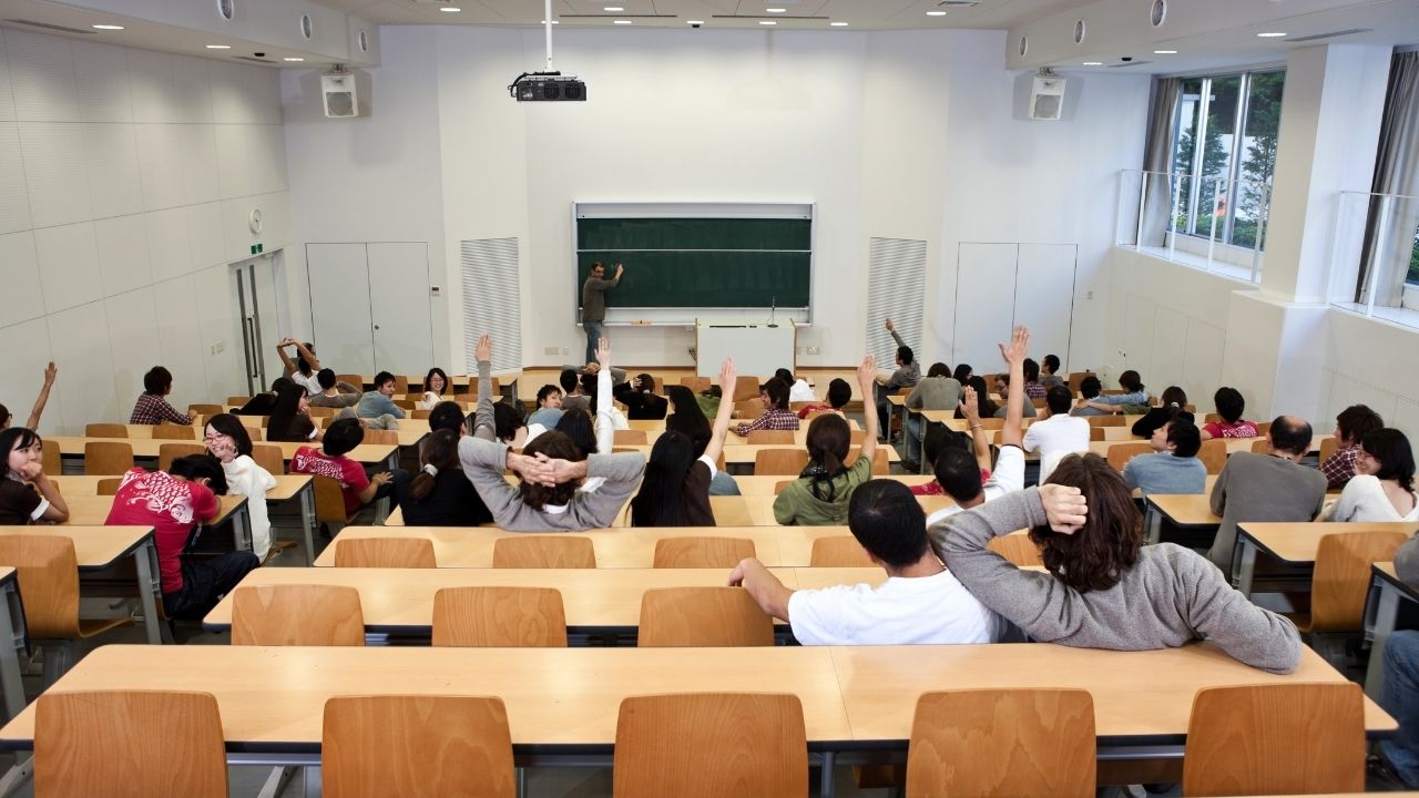 AP Tutor in Cardiff