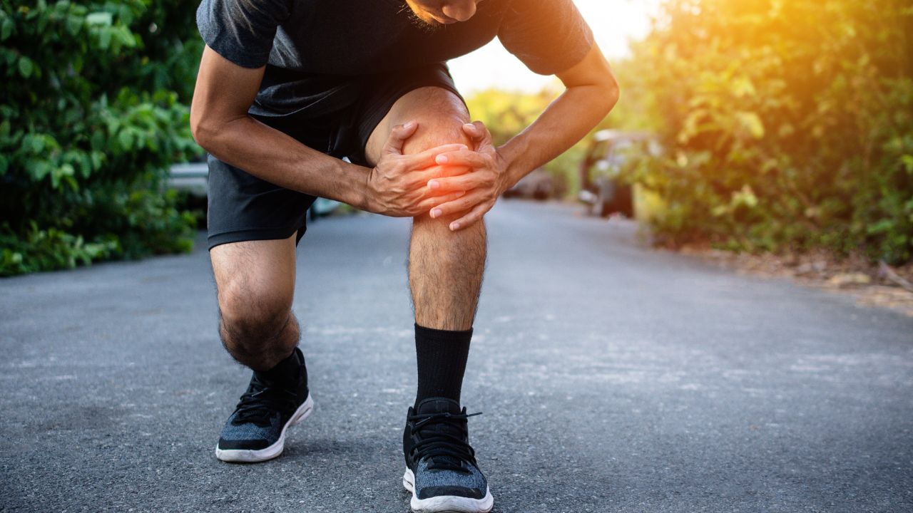 Knee Discomfort When Your Knee Feels Like It Needs to Pop
